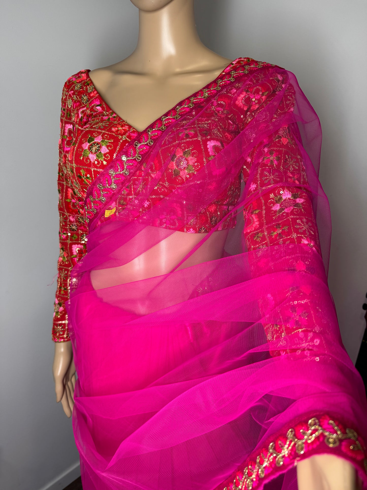 Net saree