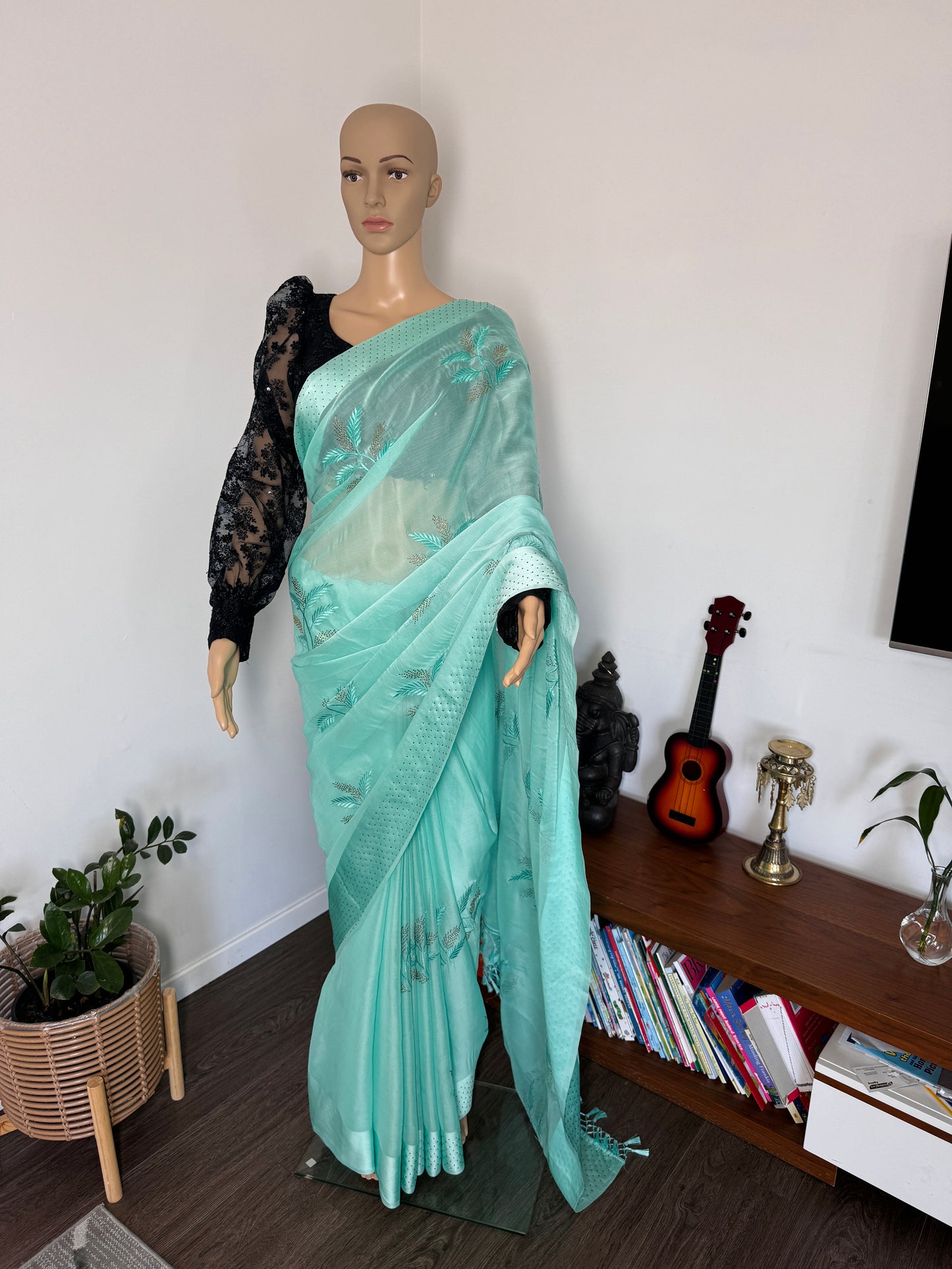 Single piece chiffon saree
