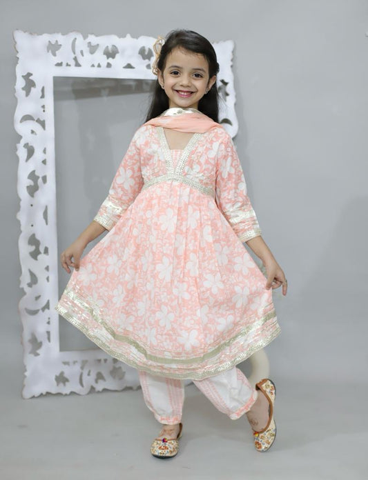 Girls kurtha set