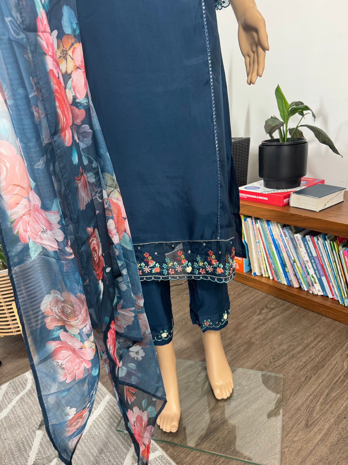 A line kurtha set