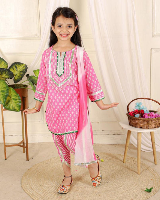Kids kurtha set